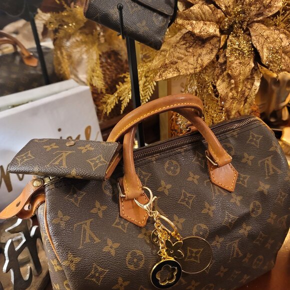 Authentic Louis Vuitton  speedy  30 - Picture 4 of 15